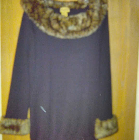 Sweater - Picture 2 of 2